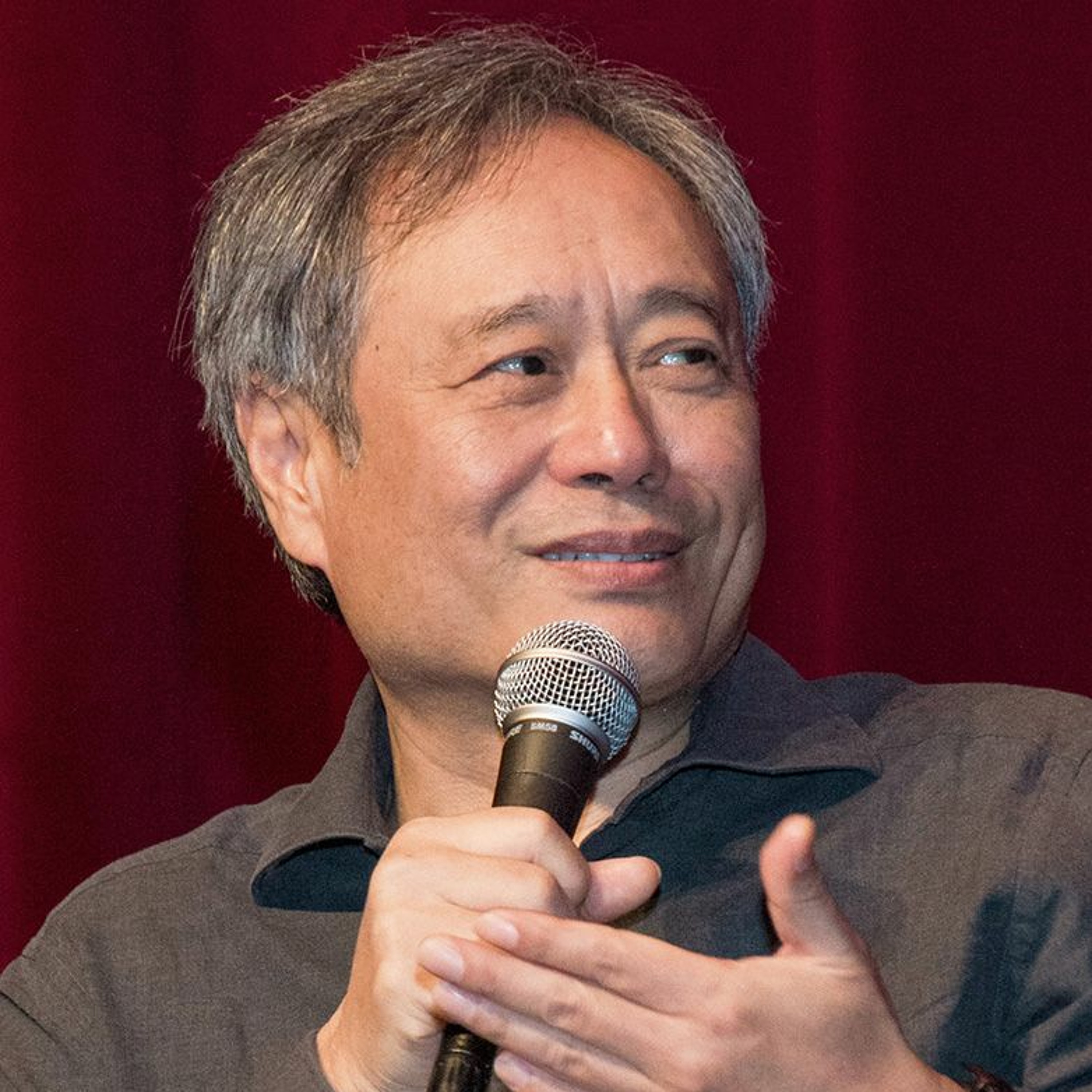 Episode 49: Billy Lynn's Long Halftime Walk with Ang Lee and Robert Weide
