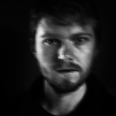 Som mågerne samles i flok er du alene