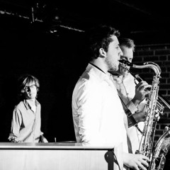 Hold On (LIVE@Juicybeats2016)