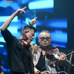 Huy DX Ft Fat B In Mega City With Yellow Claw, W&W