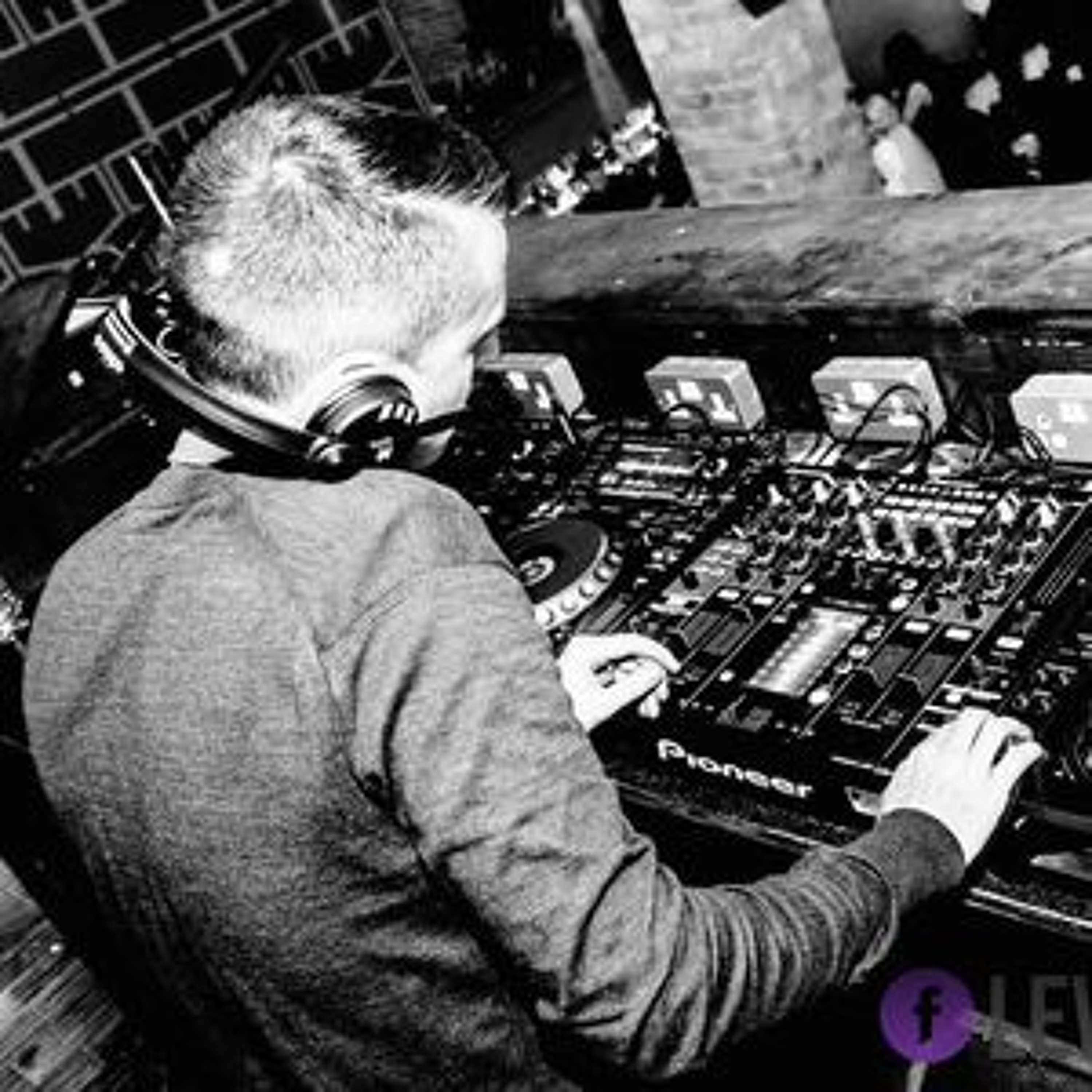 DJ Lee Morrison - Live at Level Nightclub - Easter Bank Holiday 2016 episode artwork