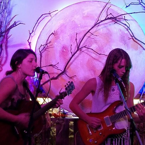 Stream Dead Flowers with Rachel Deflumeri & Pete Lister by Cassidy Rain