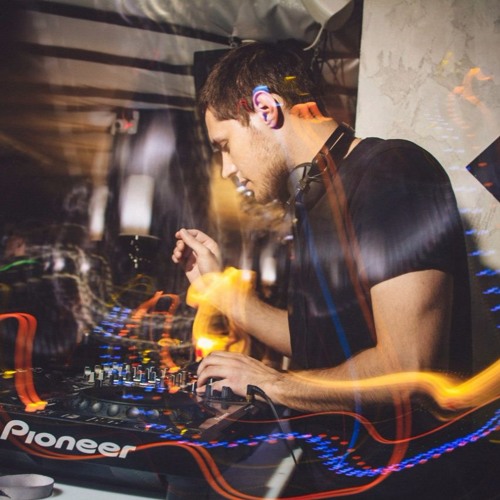 Stream Виталий Маленко Listen to Kiss fm playlist online for free on