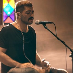 Mashrou' Leila Kalaam (Live At AUB Assembly Hall)   مشروع ليلى - كلام