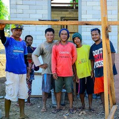 Wiederaufbau Philippinen: «Ich kann selber Häuser bauen – und Geld verdienen» (SRF/Echo der Zeit)