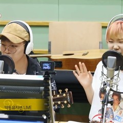 AKDONG MUSICIAN (AKMU 악동 뮤지션) - How People Move 사람들이 움직이는 게 (Acoustic ver.) [desc. box]