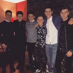 ☮ Sʜʏ Aʀᴏᴜɴᴅ Yᴏᴜ ☮