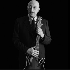 Ac kapiyi gir iceri - Ozdemir Erdoğan