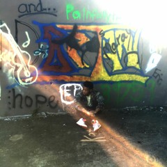 Walking On The Moon- Me.ssiah (prod . by lucid beatz)