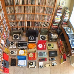 Surface Noise Is Life - DECEMBER 2016 \\ Dreampop / Shoegaze / Psychedelic / Indie Pop / Grunge