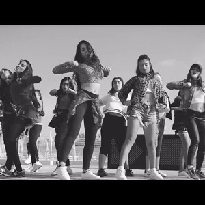Eyal Golan Ft. Vivo - Goda Boba - (אייל גולן מארח את ויוו - גודה בובה (קליפ רשמי mp3