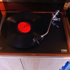 Theatr Maldwyn, Gair yn Gnawd