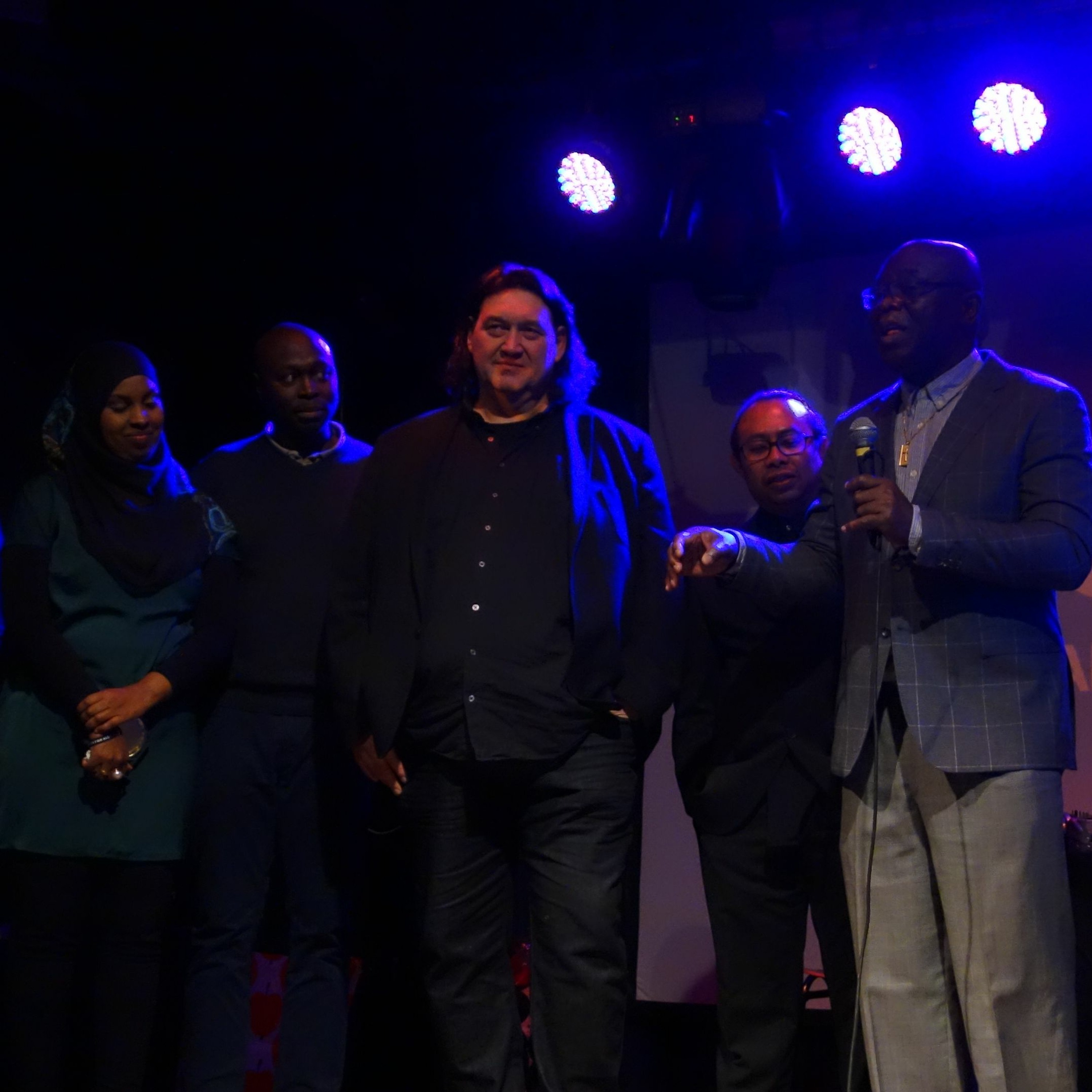 GLOBAL FAMILY AWARDS 2016:- Elmun baari 28.12.2016 - Helsingin Lähiradio 100,3 MHz. episode artwork