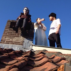 Sliced onions and the crying potatoes