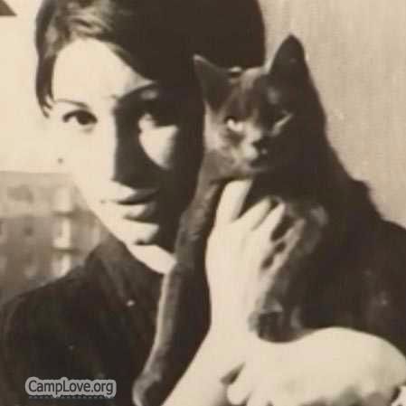 وهم سبز؛ فروغ فرخ‌زاد؛ باصدای: پروین رزآزوند