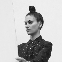 Premiere: Julia Govor - Mathew I Got Your Shakers (Andras Toth Rethink)