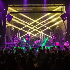 Five Points > Hungry Like The Wolf (Live)