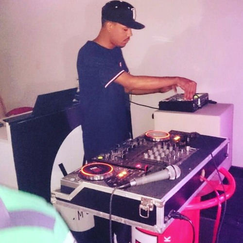 MC ROBA CENA - MEU PIRU TA AFIADO [DJBRUNINHOB13]