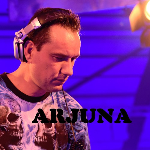 Dj Arjuna- Let The Music Flow