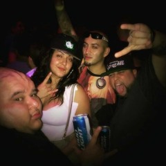 LOOKIN by Hungry Mobb