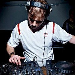 Frank Wiedemann - Moorthon (Plattenleger Dark Sun Remix)Thank you for 8700Followers <3 Free Download