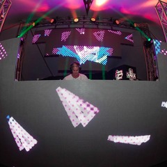 Dean Fuel at The Secret Safari Part II (19/11/2016)