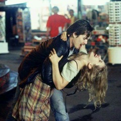 ومن الشباك لأرميلك حالي ❤💕