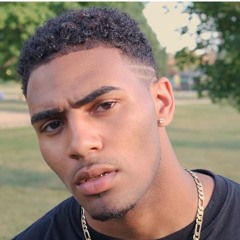 Campaign Vier - 90s Love