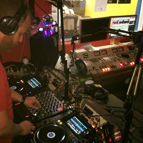 Luke Hunter WVUM 90.5 fm - La Macalamba 12.17.16