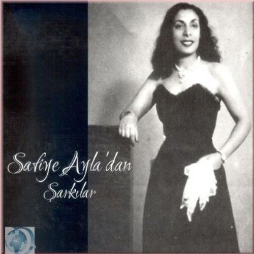 Safiye Ayla - Aksaraydan Geçer İken