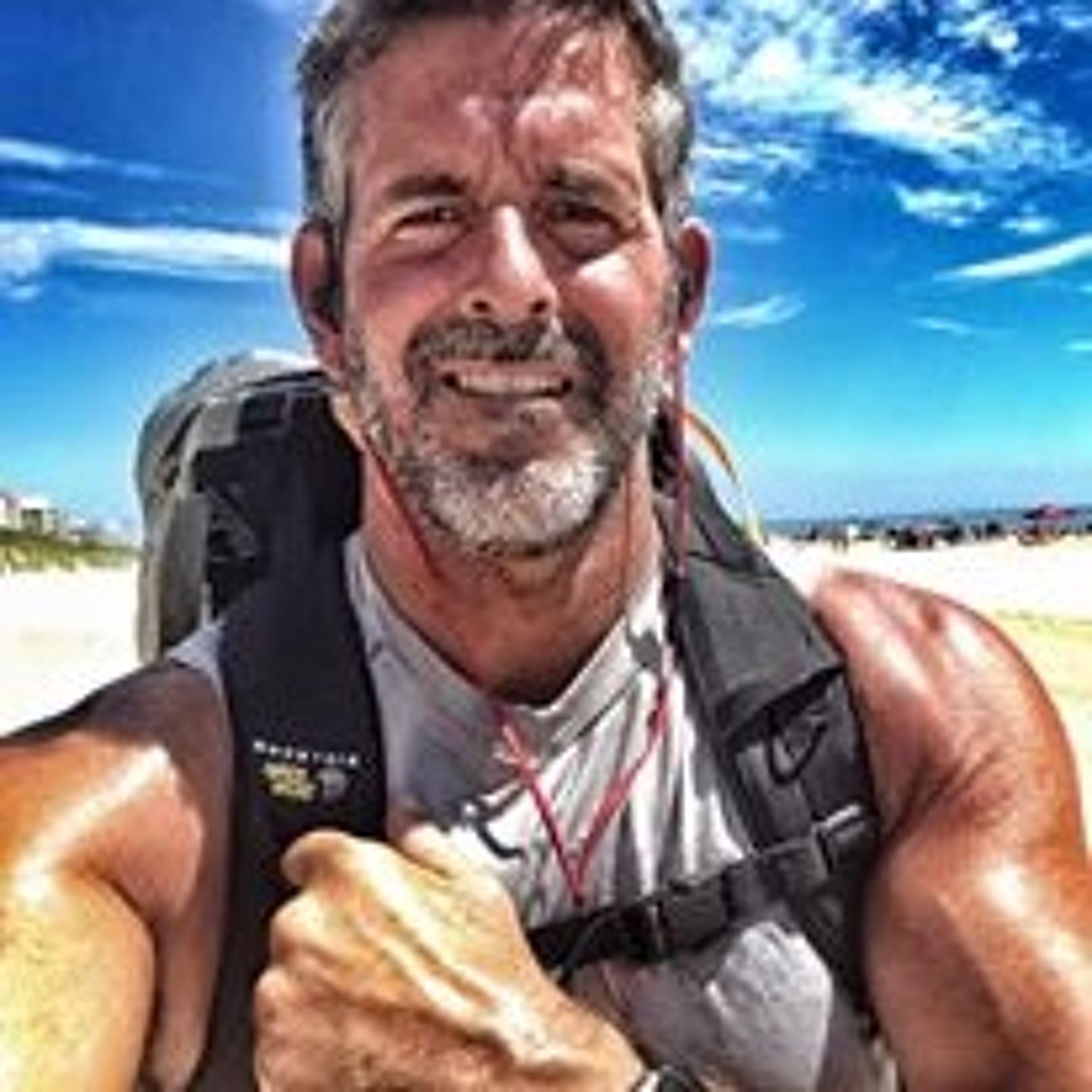 17: Ordinary Runner Doing Extraordinary Things: Talking with Frank Fumich episode artwork