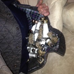 stealing salt and pepper from your friendly neighbourhood tarragon (demo)