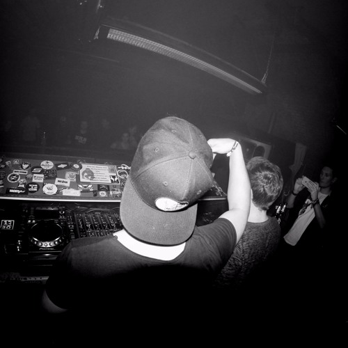 Doublekick @ Moon Club, Berlin 02.12.16 [Free Download]