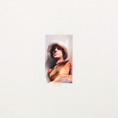 IVVVO - Tongue Kiss Crying