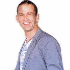 Mike D - Ga De Wereld In