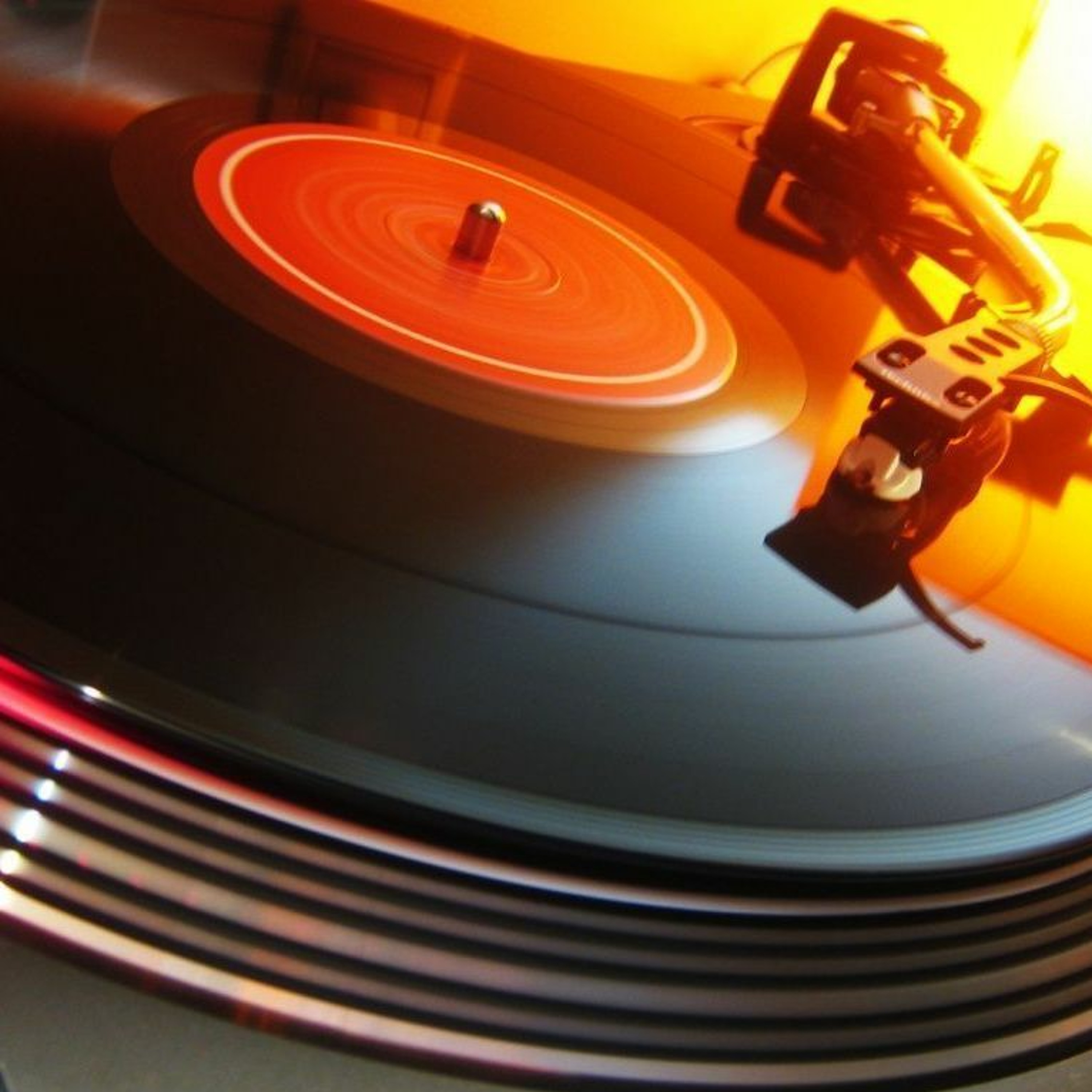 DJ Frankie Dee