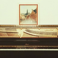 I Ain't Played a Piana Before Today Really, but here is something I wrote played with all the long waits between chords while I figure out where to put my hands next