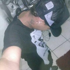 MONTAGEM - OS AMIGO PASSA NO BAILE VS ELAS TAO JOGANDO O RABO [ FODAAAAAAAA ] 2017 [ DJ VT 22 ]