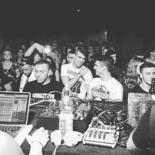 Rieske & ScubaPro - Craig Mortalis B - Day @ Factory 2017