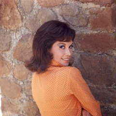 Love Is All Around (The 700 Club, 1995)