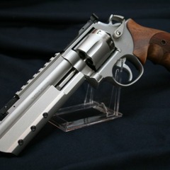 Smith & Wesson ft. IVFOLD (Prod.Comrade)