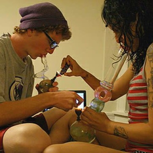 MC Leozinho Rs E MC 7Belo - Sexo Ou Maconha (Feat MC Kap E MC Otavinho)