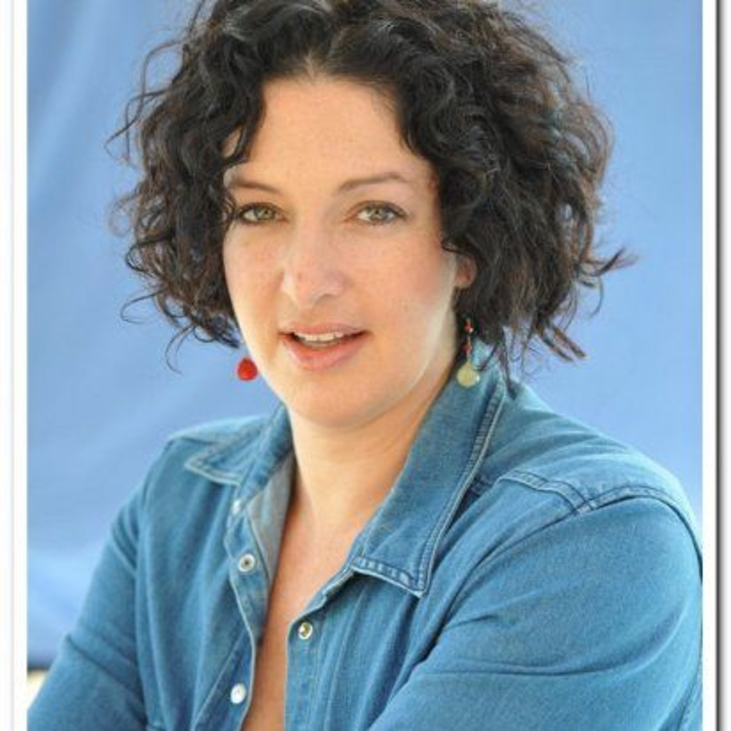 Lisa Chait on her work on Life Stories Project and I Am Woman Leap of Faith episode artwork