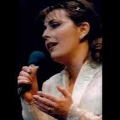 فـ اعتلي في دار قلبي , حاكماً كلَّ جهاتي ..
