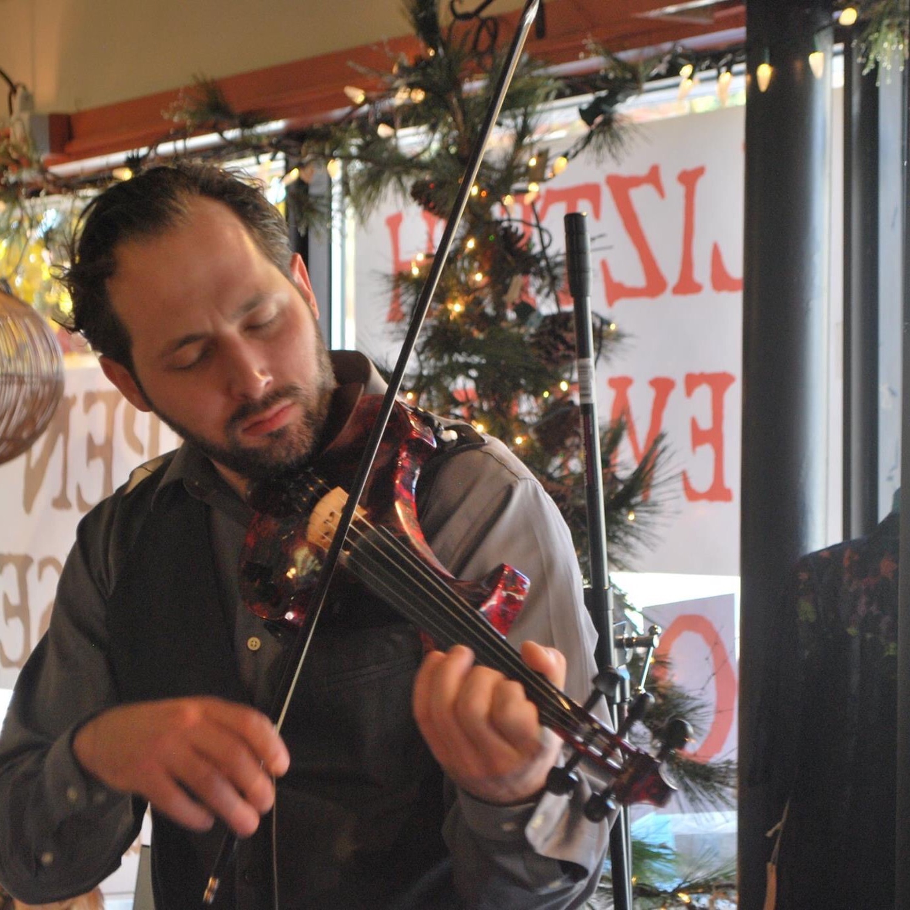 'The World We Knew', as performed by Frank Sinatra:by Mark Woodyatt@ Blu Wasabi, Strolling Violin episode artwork
