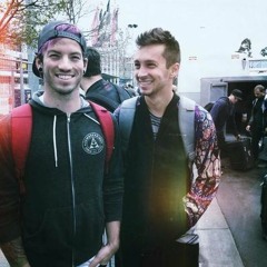 Twenty One Pilots - We Don't Believe Whats On TV (Acoustic)