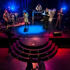 USB Band feat. Lady Meru - Royal Swing