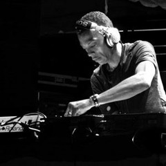 Jeff Mills: Sala Razzmatazz, Barcelona (05/02/2004)