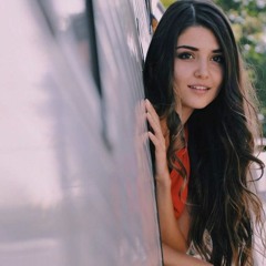 Ishq Kinara – Üsküdar’a Gider Iken , Zoe Viccaji