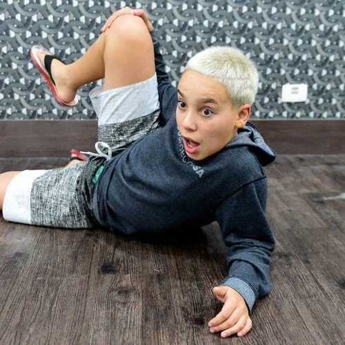 MC Pikachu & MC Kevin - Esse é o Clima (DJ R7) Lançamento 2017